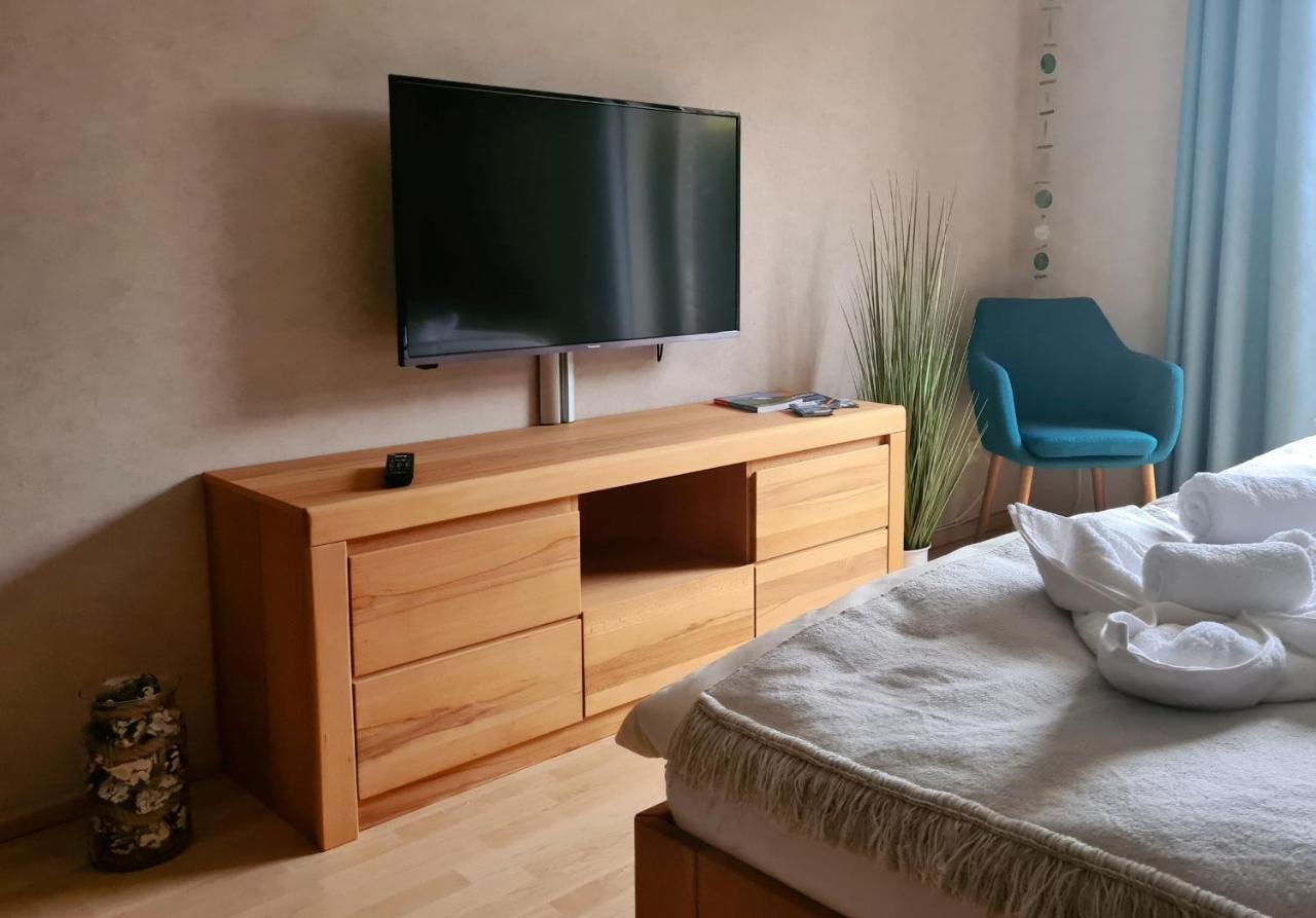 Uttied Mit Terrasse Und Garten - 4 Sterne Dtv Apartment *